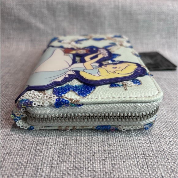 Loungefly Disney Alice in Wonderland Alice & Dinah Floral Sequin Wallet - Picture 5 of 11